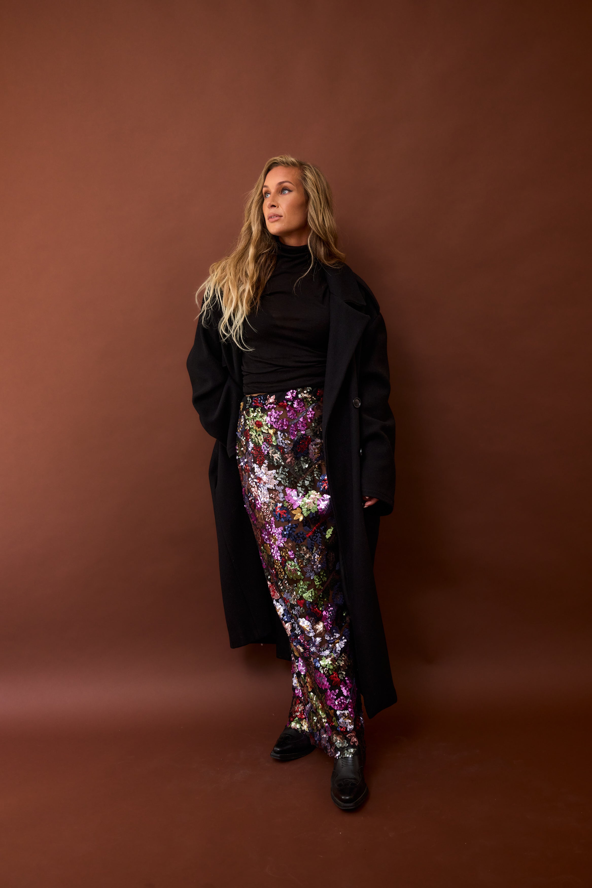 Skirt with elastic in waist